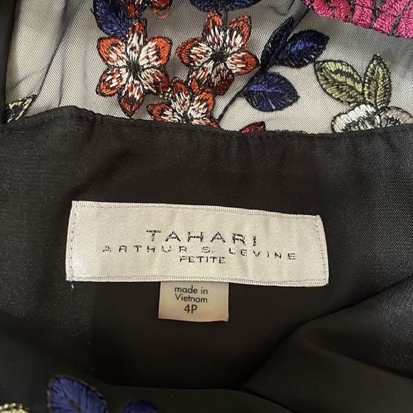 Tahari Petites Dress - Picture 6 of 8